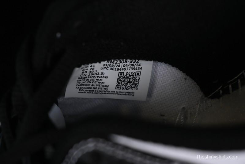 Nike Supreme x SB Dunk Low Panda Colorway Low-Top Casual Skate Shoes - RM2308-332