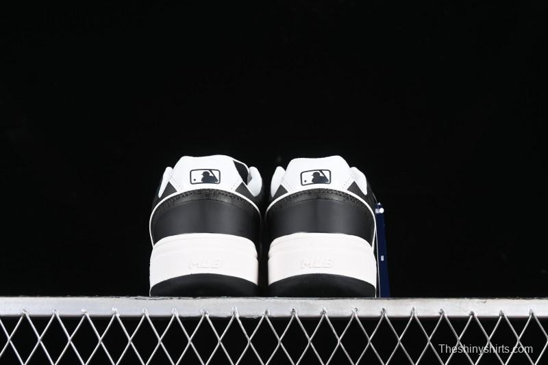 MLB NY Yankees Chunky Liner Classic Monogram Lightweight Platform Sneakers with 6cm Height Boost - 3ASXCMN4N50BKS