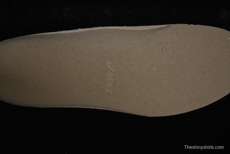 Asics Gel-Nimbus 27 Retro Breathable Casual Shoes with Cushioning for Men - 1012B753-100