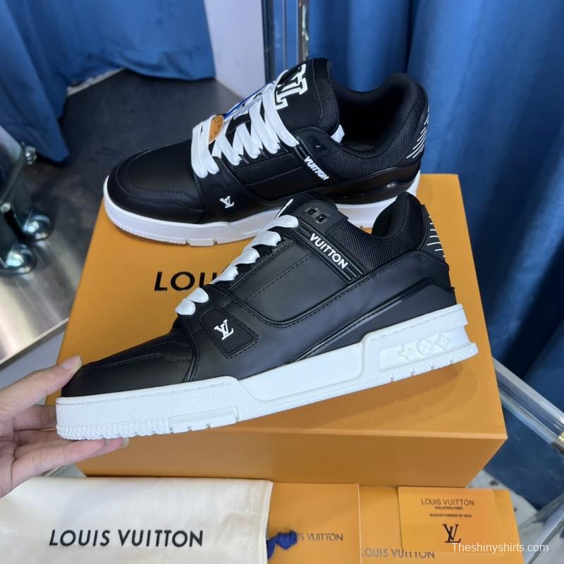 2025 Men Louis Vuitton Black White Leather LV Trainer