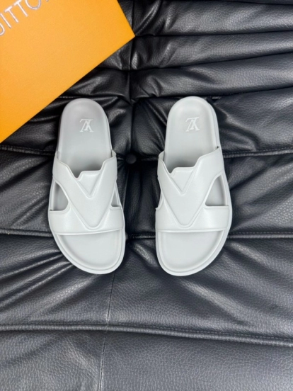 2025 Men Louis Vuitton White Leather Slippers AS00180