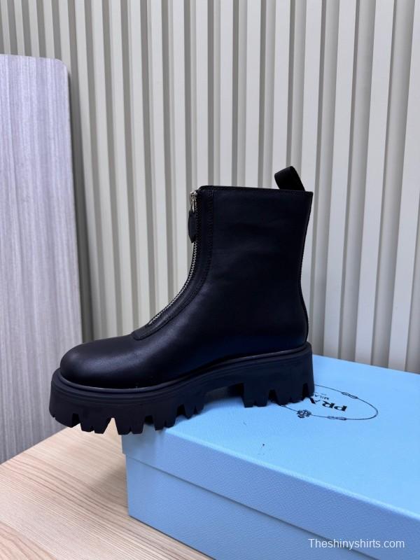 Prada Unisex Martin Boots 2025 SS Collection - LY00340