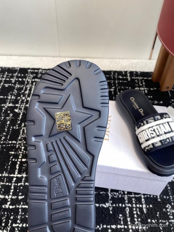 Dior Spring Summer 2025 Latest Ultra-Light Foam Sole Beach Sandals - KFY00260