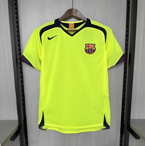 2005/06 Retro Barcelona Away Jersey